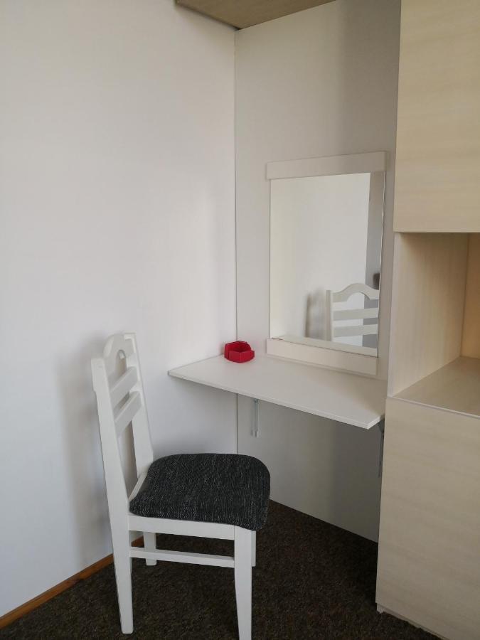 Nocleg W Krosnie Przy Kolejowej Krosno Exterior foto